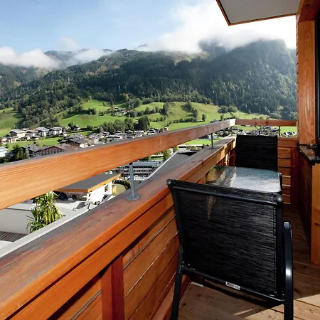 With Terrace In Kaprun, Salzburg, Cleaning Included * Kaprun
