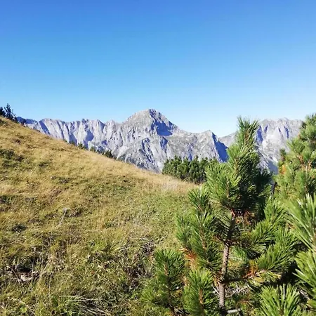 Near Lift & Glacier, Cleaning Included Apartment
